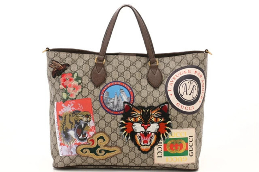 Gucci Shoulder Bag GG Supreme Canvas Courier Patchwork